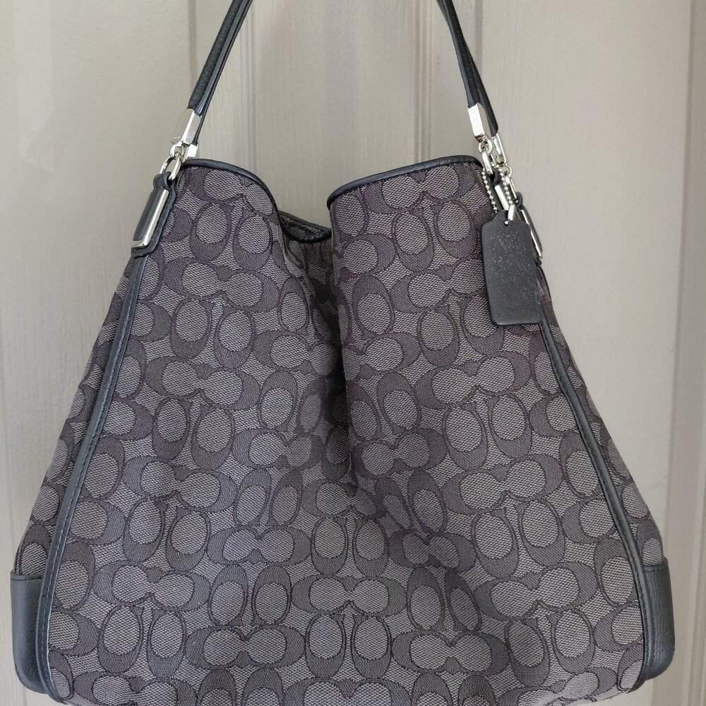 Coach Signature Phoebe Shoulder Bag